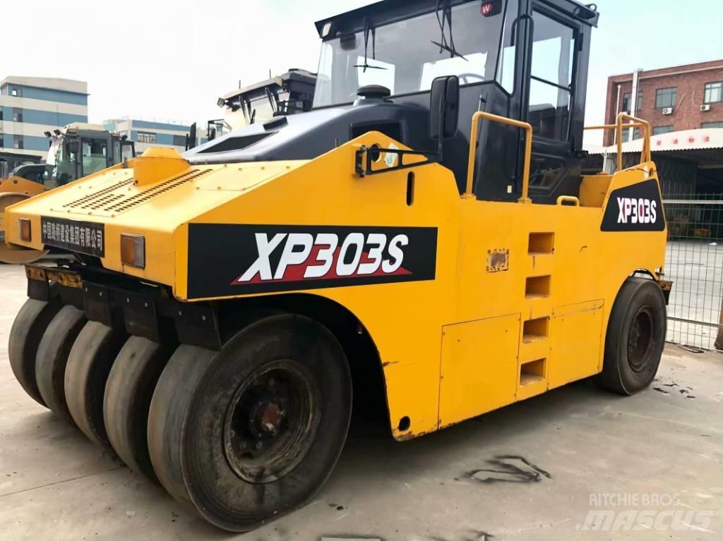 XCMG XP303 Walce ogumione