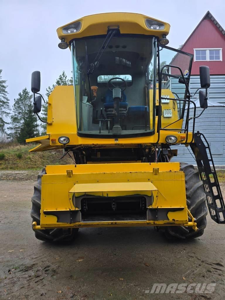 New Holland TC 5050 Kombajny zbożowe