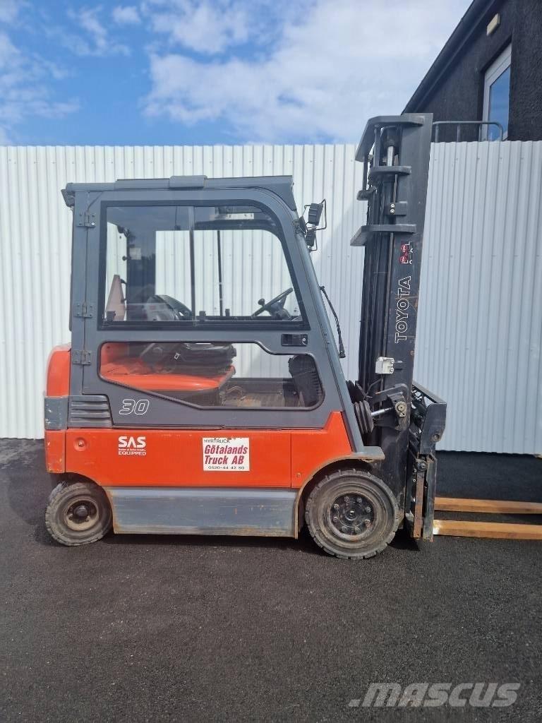 Toyota 7 FBMF 30 Wózki elektryczne