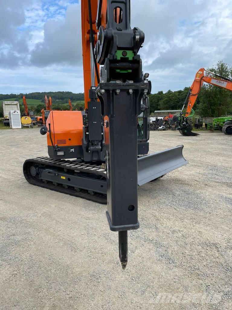 Develon HB08 Młoty hydrauliczne
