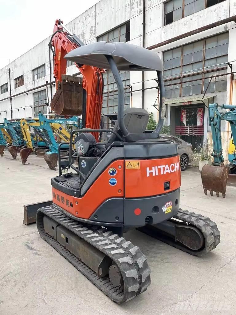 Hitachi ZX 30 U Minikoparki