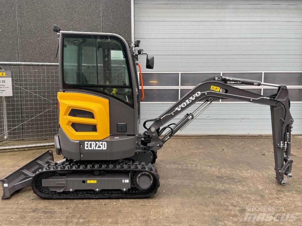 Volvo ECR25D Minikoparki