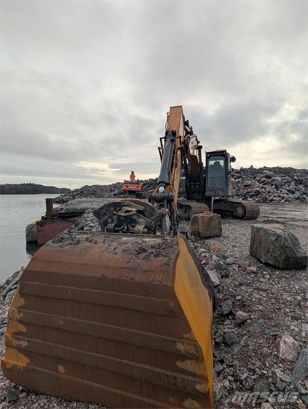 CASE CX 245D SR Koparki gąsienicowe