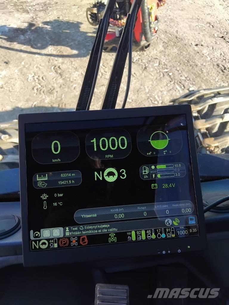 Komatsu 901XC Harwestery