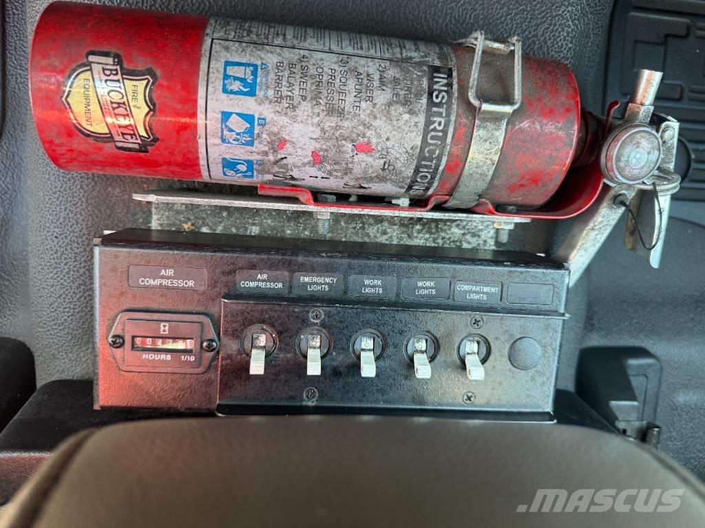 Ford F 550 XLT SD Inne