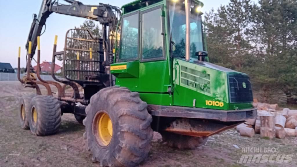 John Deere 1010D Forwardery