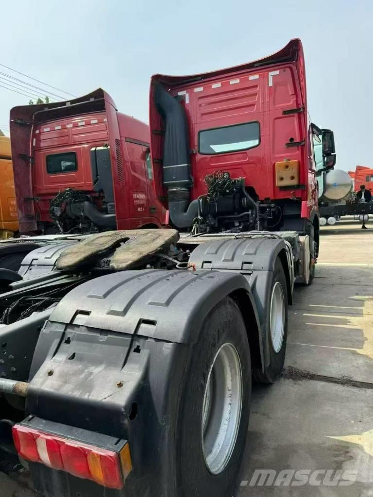 Sinotruk T7H Ciągniki siodłowe