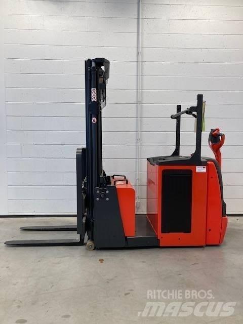 Linde L12AC/1171-01 Wózki widłowe unoszące z dyszlem