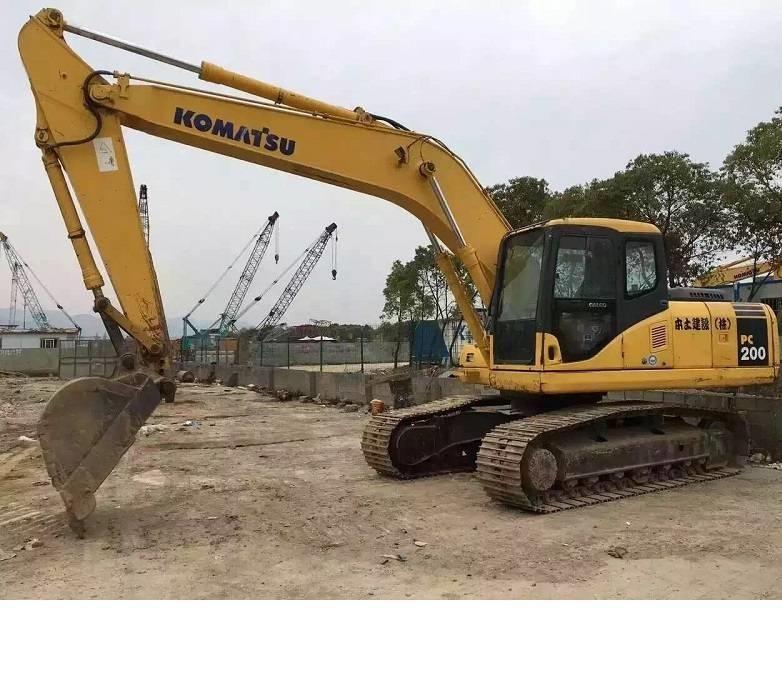 Komatsu pc200-7 Koparki gąsienicowe