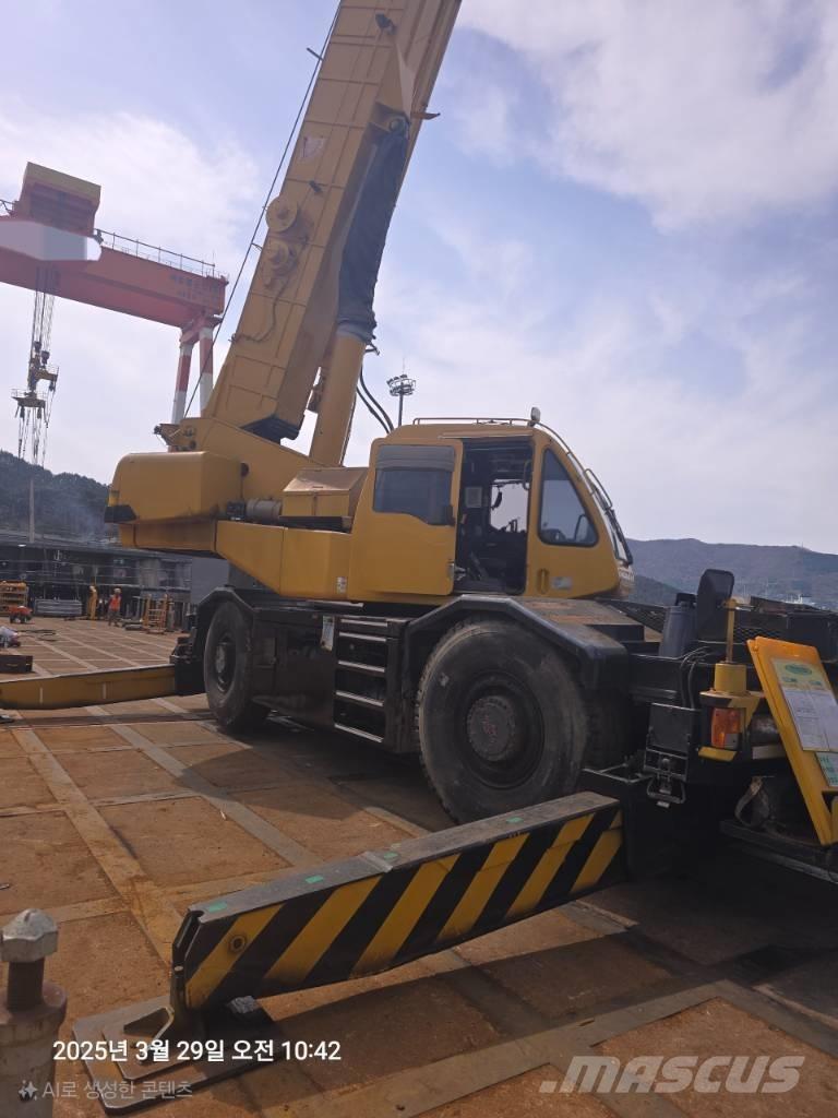 Kobelco RK 450 Żurawie terenowe