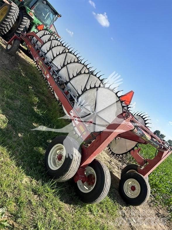 H&S HC7116 Zgrabiarki i przetrząsacze