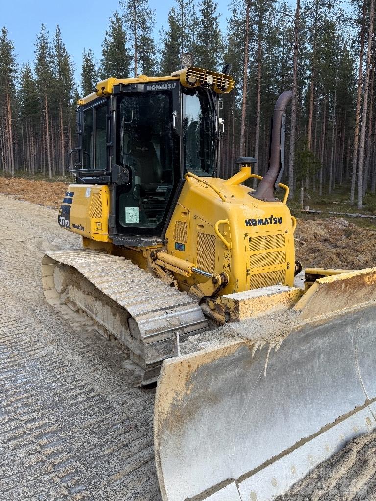 Komatsu D 37 PX-23 Spycharki gąsienicowe