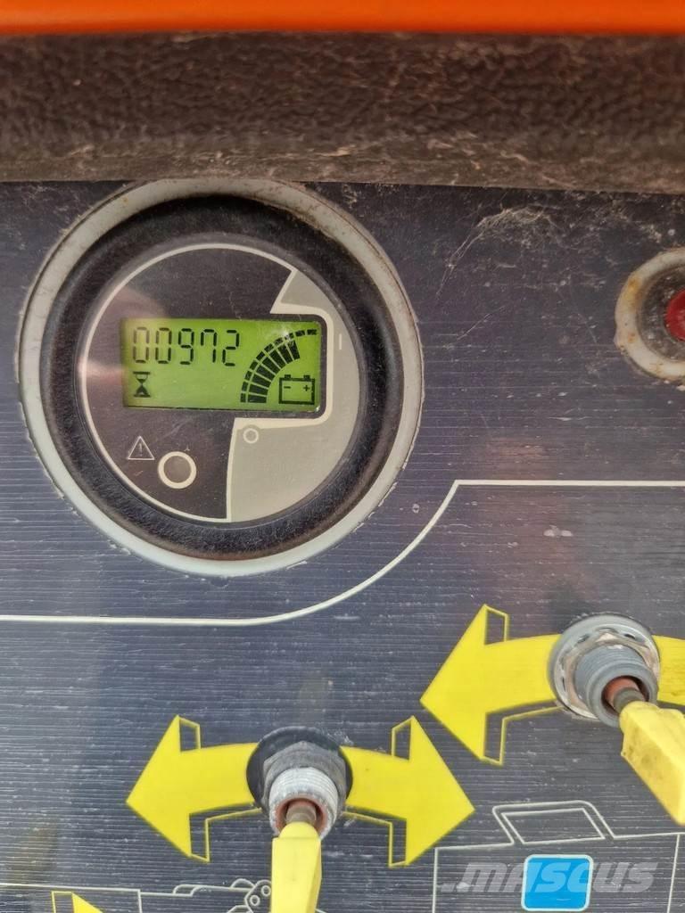 JLG E300AJP Podnośniki przegubowe