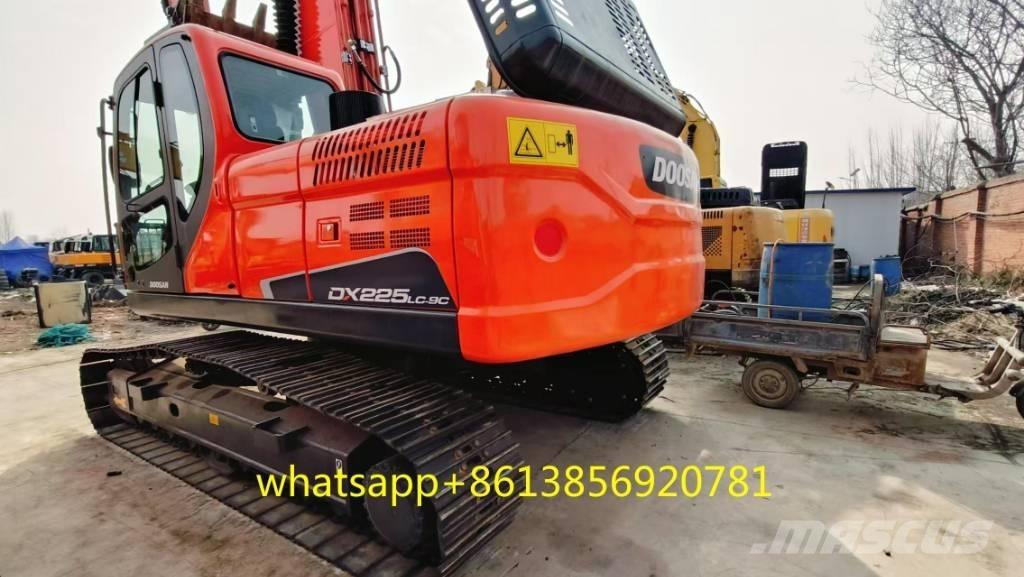 Doosan DX 225 Koparki gąsienicowe