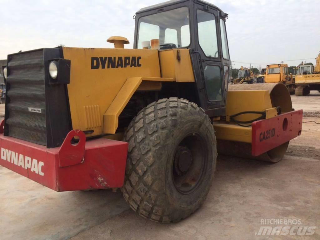 Dynapac CA 251 D Walce jednobębnowe