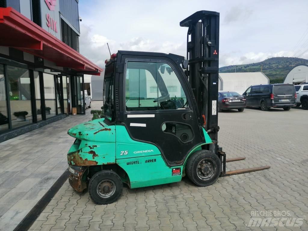 Mitsubishi FD25N Wózki Diesla