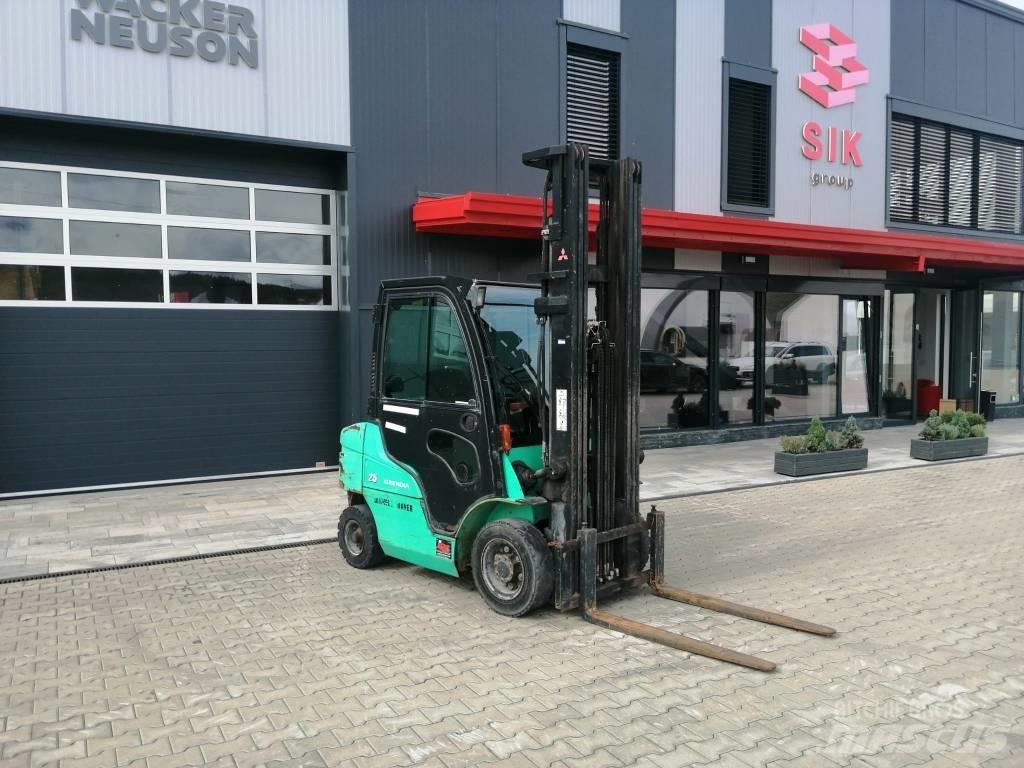 Mitsubishi FD25N Wózki Diesla