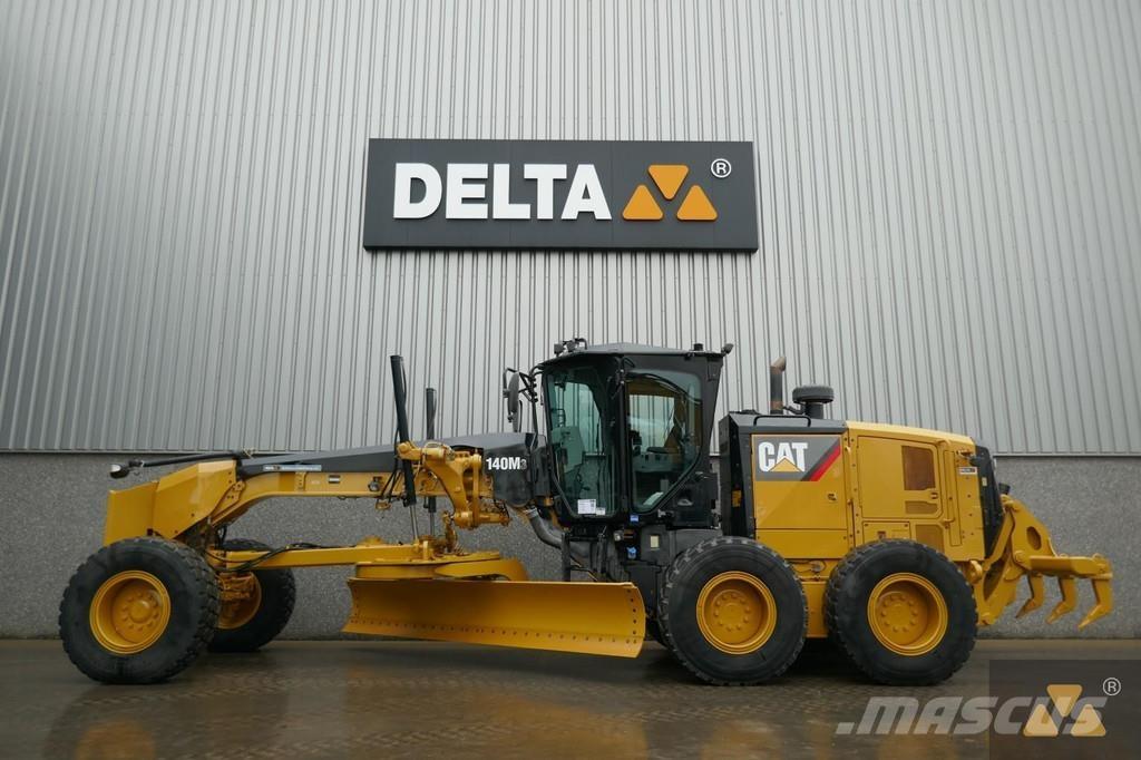 CAT 140M3 Równiarki