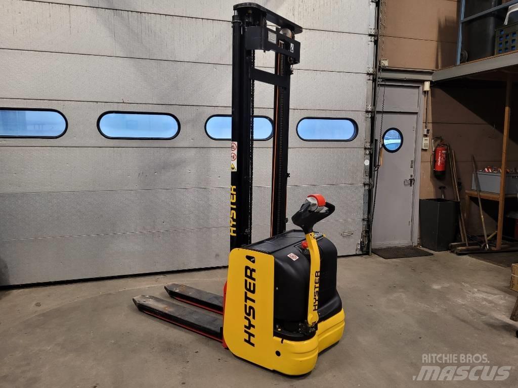 Hyster S 1.6 Wózki widłowe unoszące z dyszlem