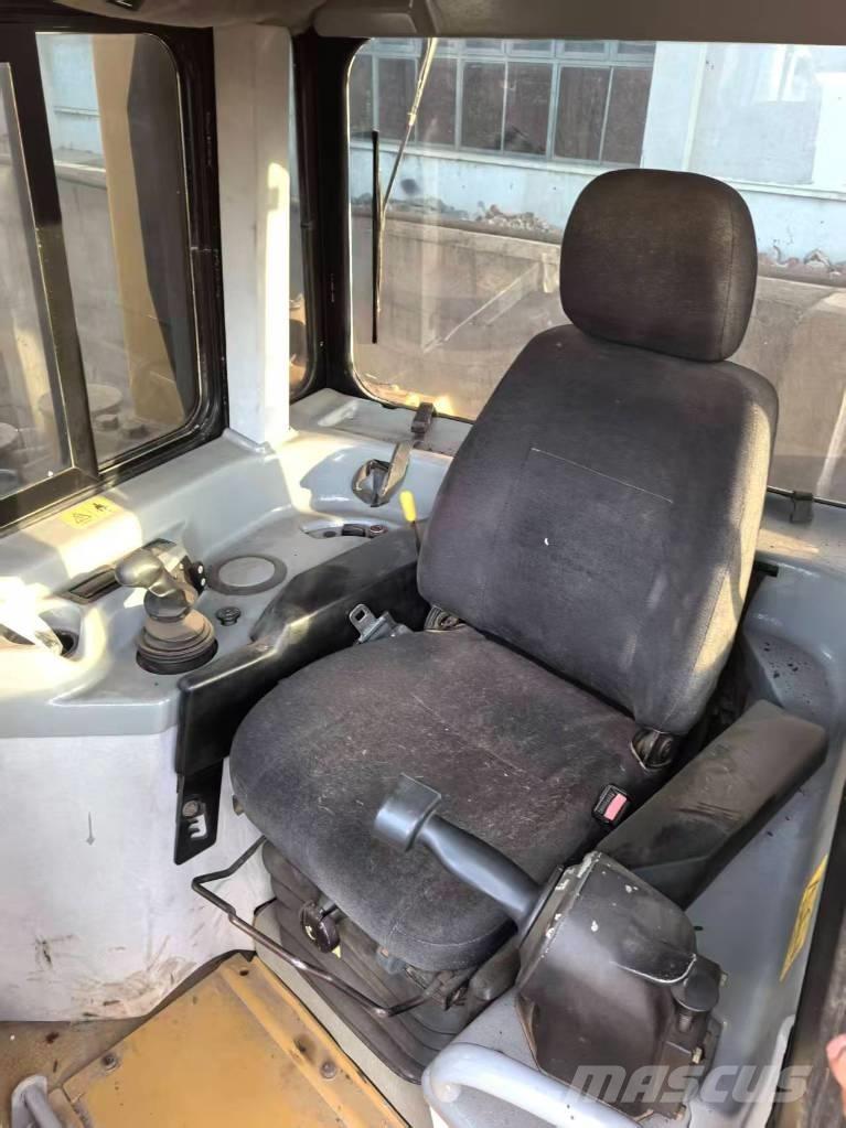 CAT CAT D6R Spycharki gąsienicowe