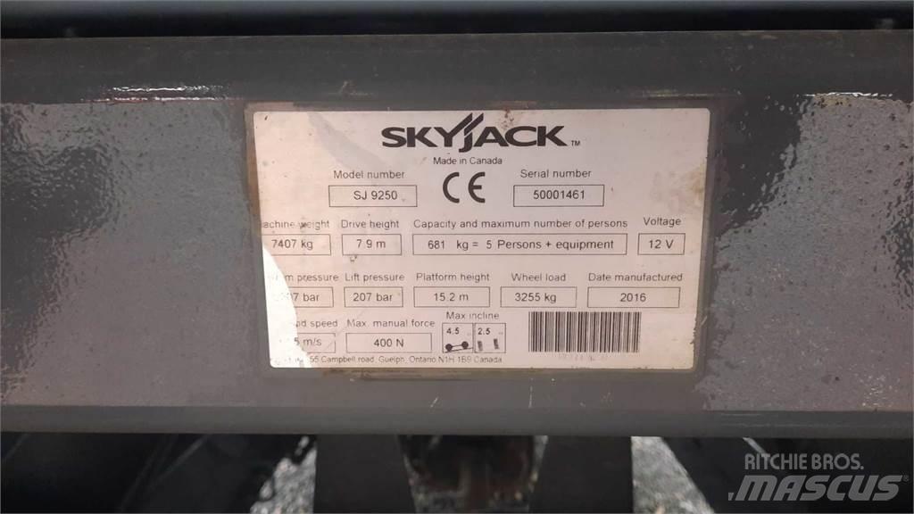 SkyJack 9250RT Podnośniki nożycowe