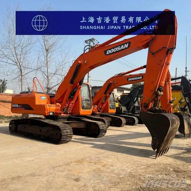 Doosan DH 225 LC-7 Koparki gąsienicowe
