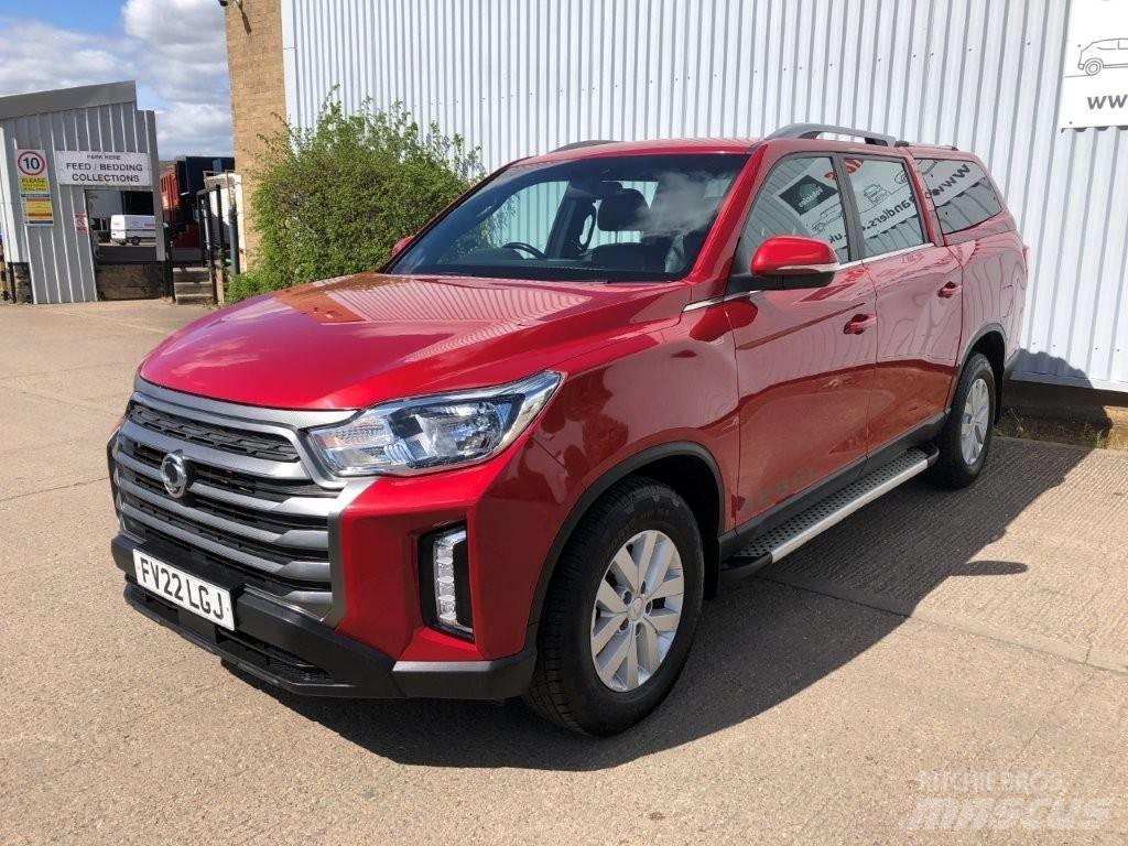 Ssangyong Musso Samochody osobowe