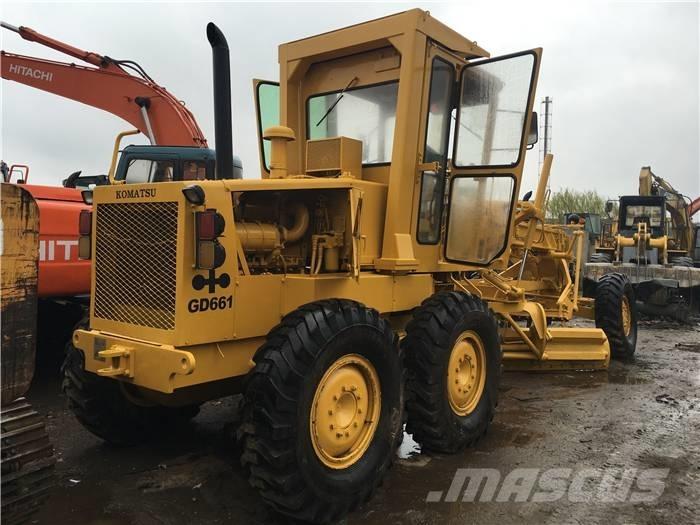 Komatsu GD 661 Równiarki