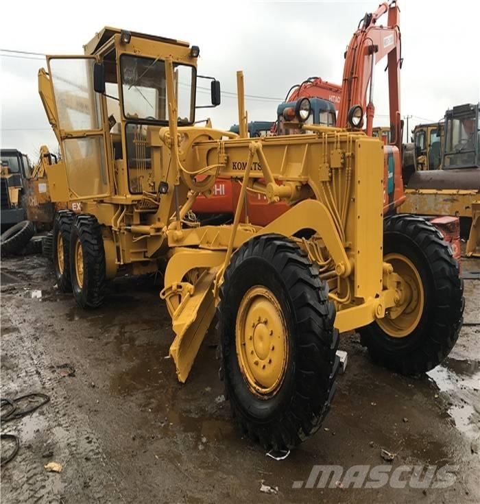 Komatsu GD 661 Równiarki