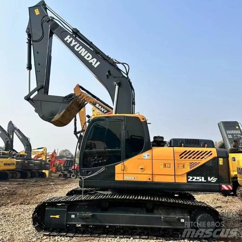 Hyundai R225 Koparki gąsienicowe