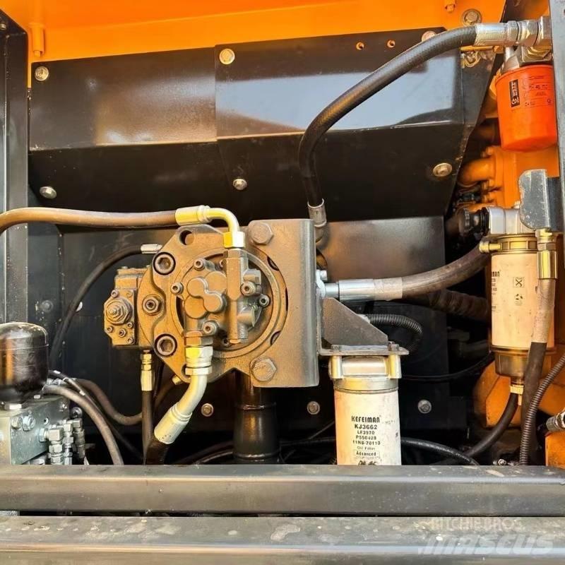 Hyundai R225 Koparki gąsienicowe