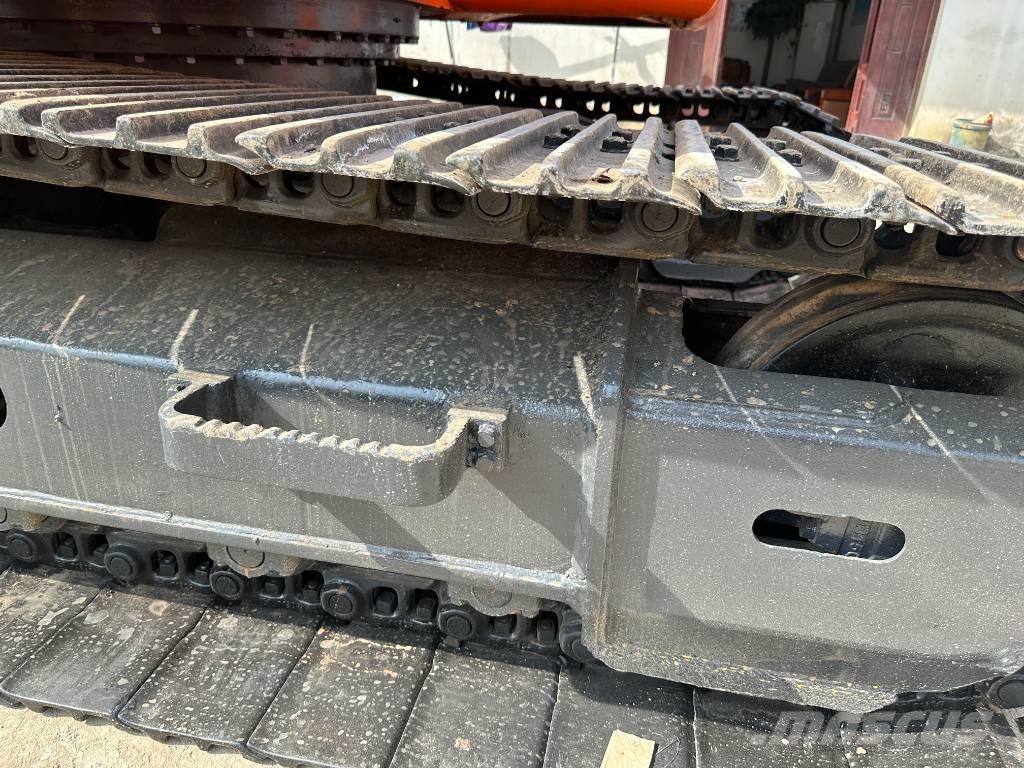 Doosan DX 160 LC Koparki gąsienicowe