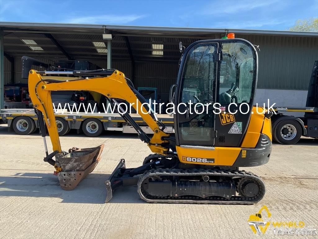 JCB 8026 CTS Minikoparki