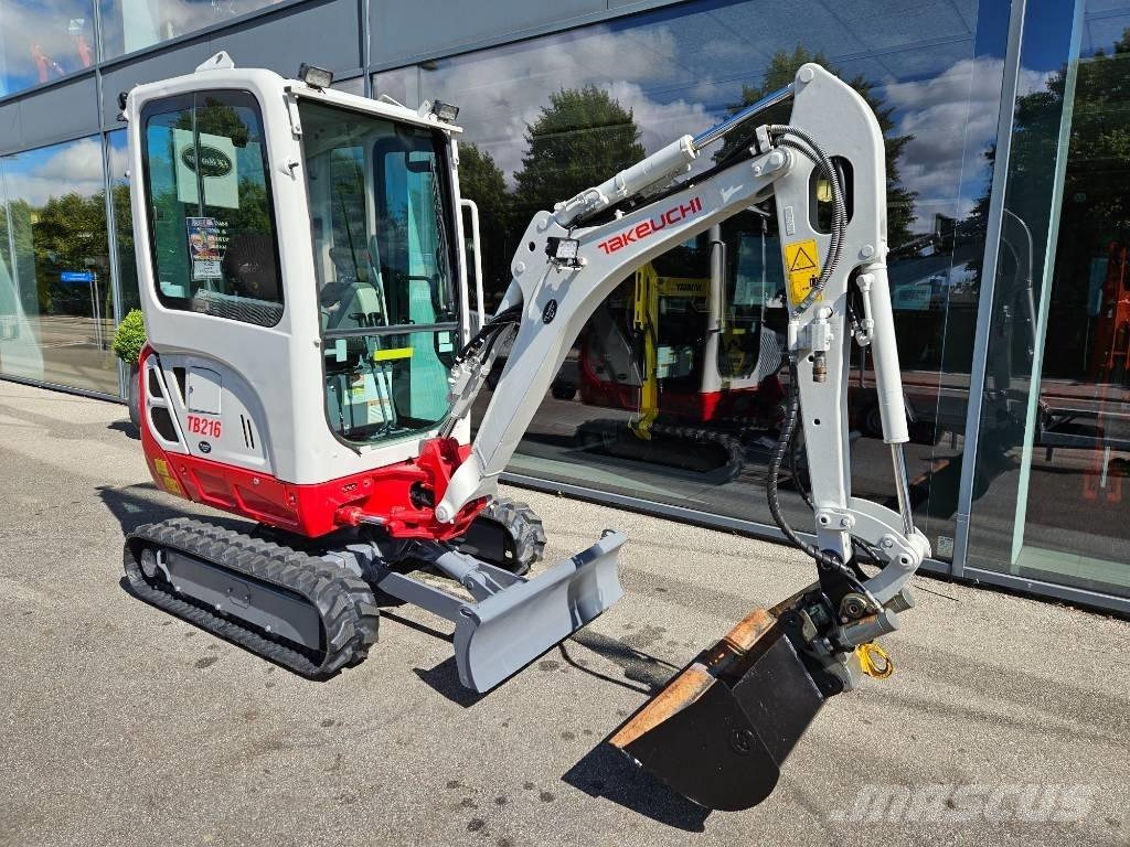 Takeuchi TB 216 Minikoparki