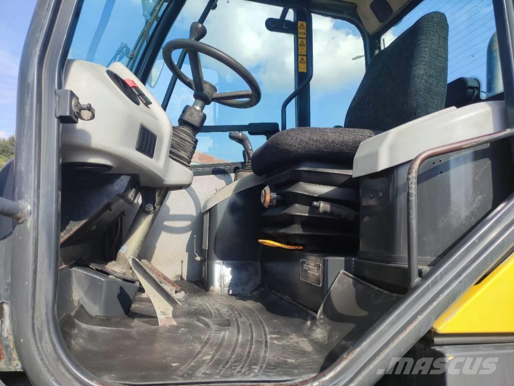 Komatsu WA 80-5 Ładowarki kołowe