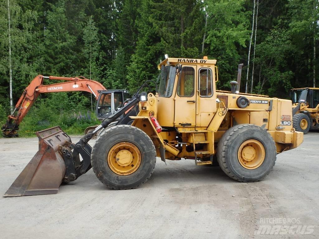 Volvo BM L 90 Ładowarki kołowe