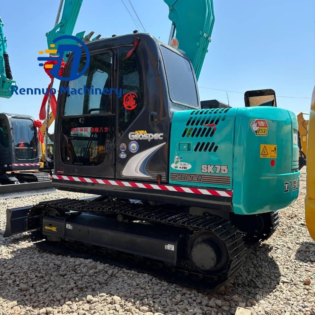 Kobelco SK75 Koparki gąsienicowe