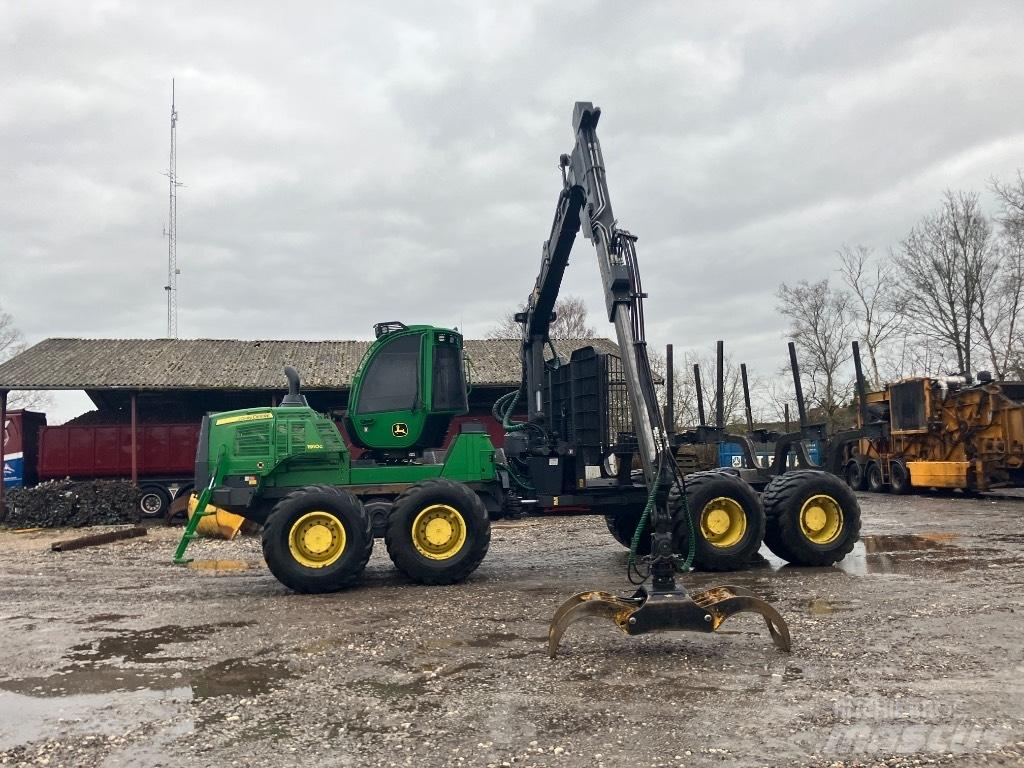 John Deere 1910G Forwardery