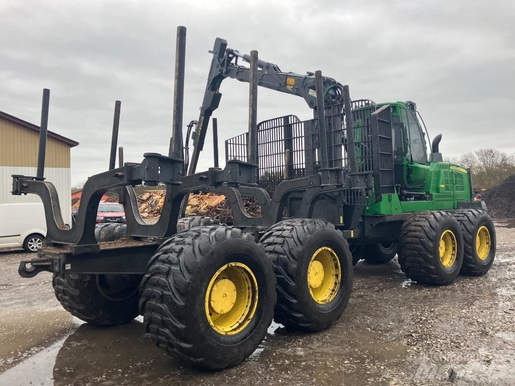 John Deere 1910G Forwardery