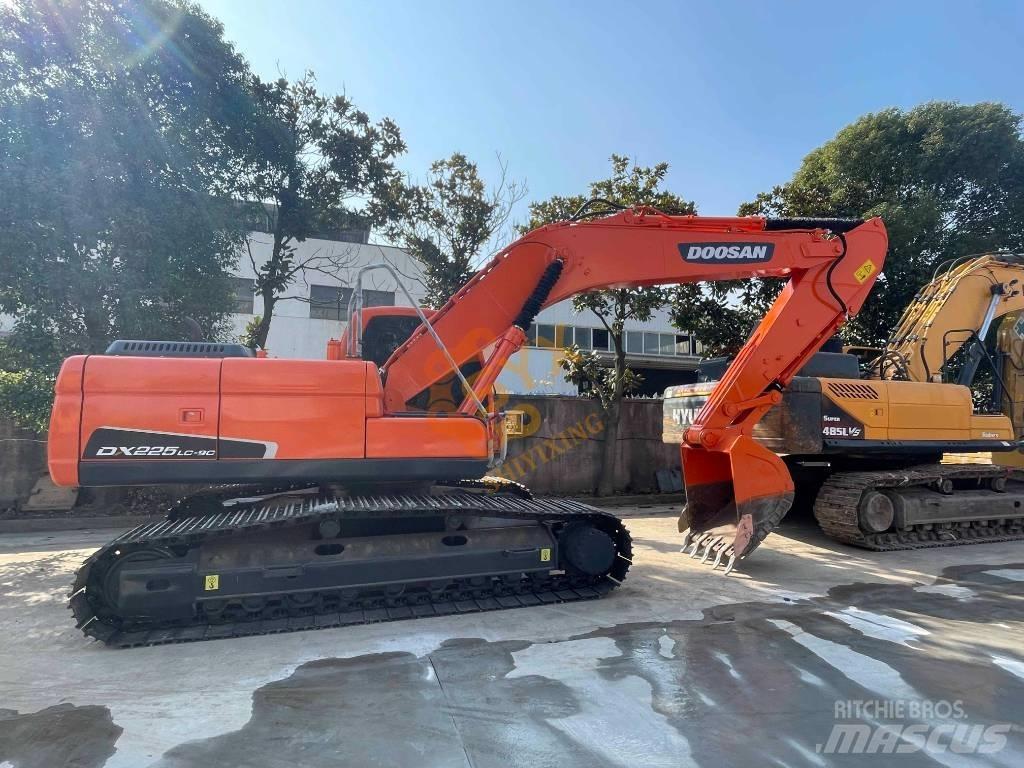 Doosan DX 225 LC Koparki gąsienicowe