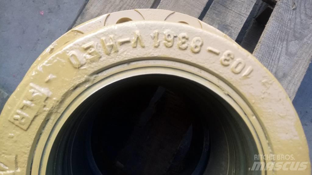 CAT 385 Hydraulika