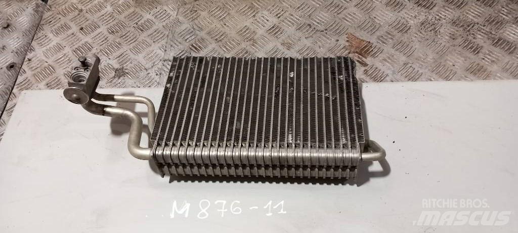 MAN TGL.     81619206036 Chłodnice