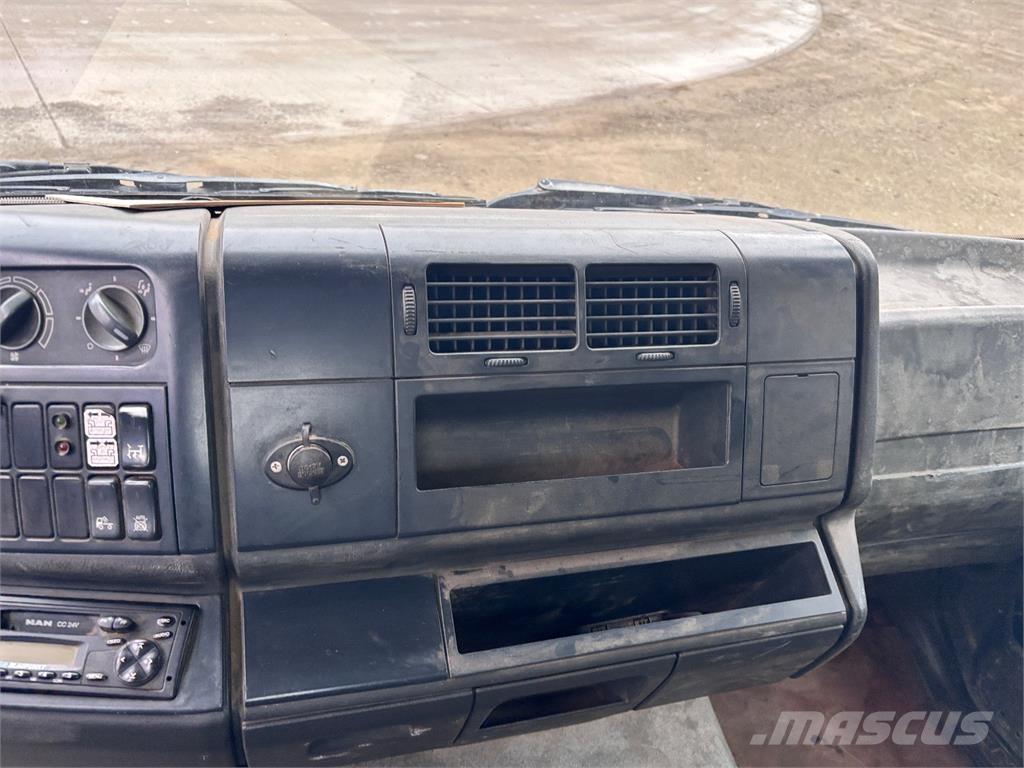 MAN TGL 12.180 Pojazdy pod zabudowę