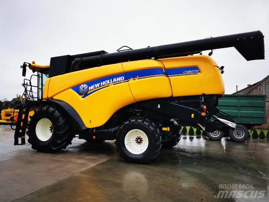 New Holland CX8070 Kombajny zbożowe
