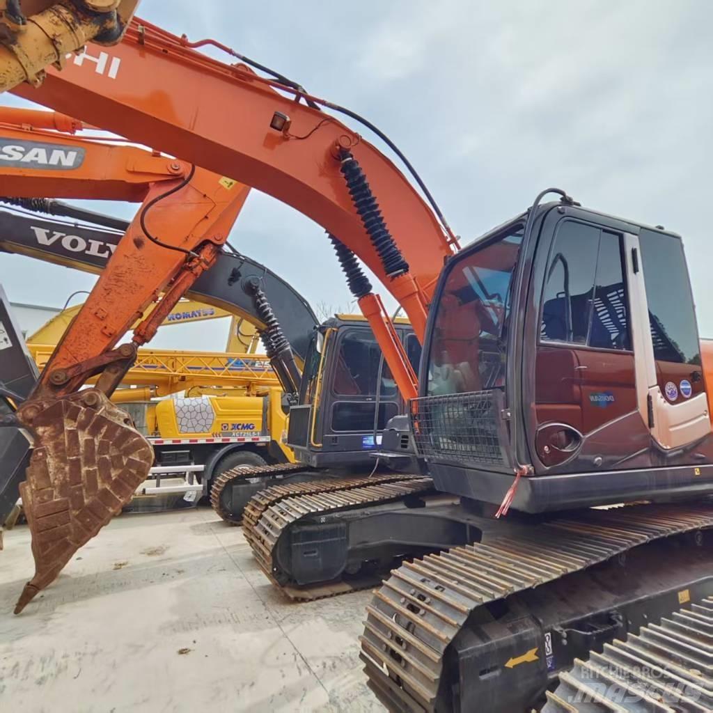 Hitachi ZX 210 Koparki gąsienicowe