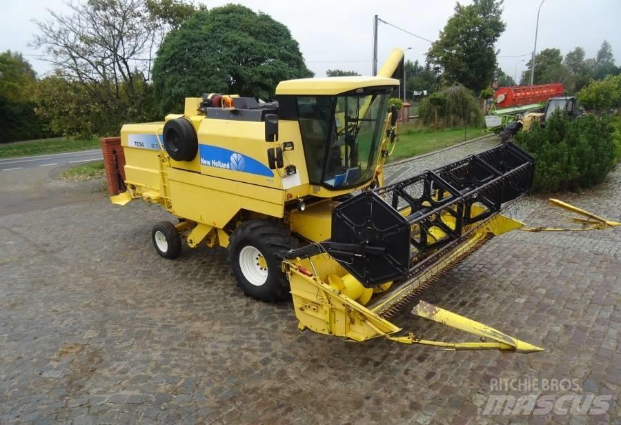 New Holland TC 54 Kombajny zbożowe