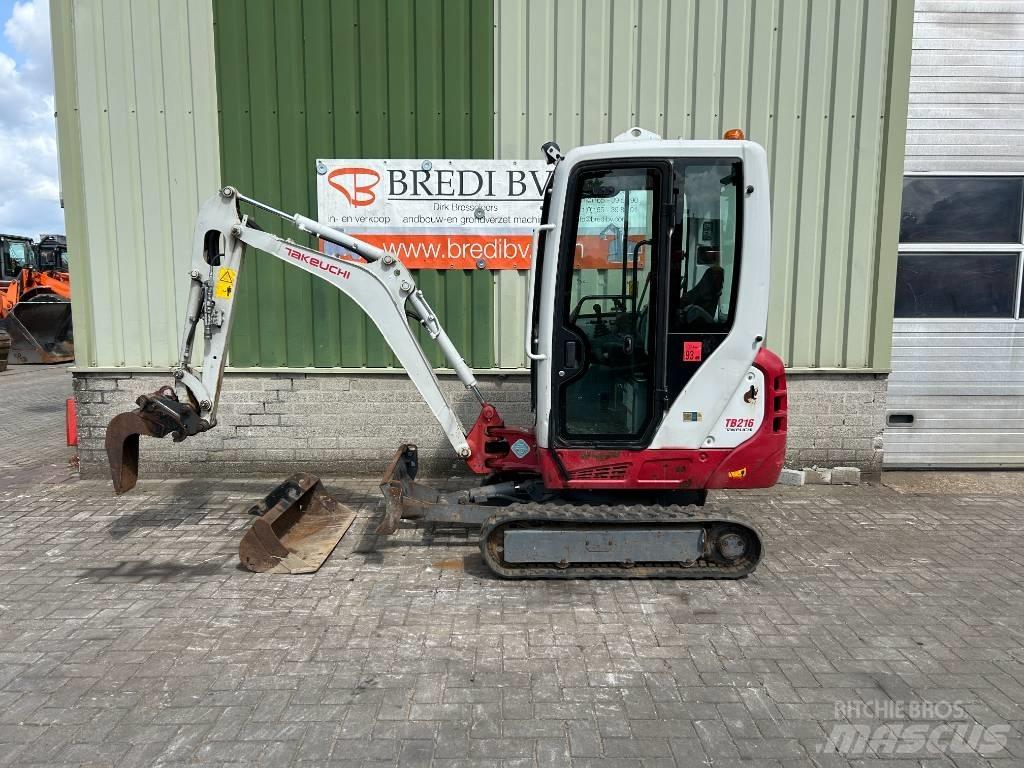 Takeuchi TB 216 Minikoparki