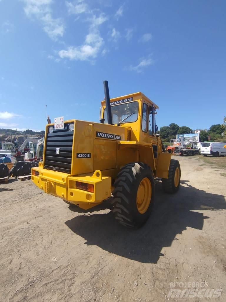 Volvo BM 4200 Ładowarki kołowe