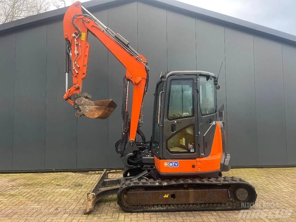 Hitachi U55-5a Minikoparki