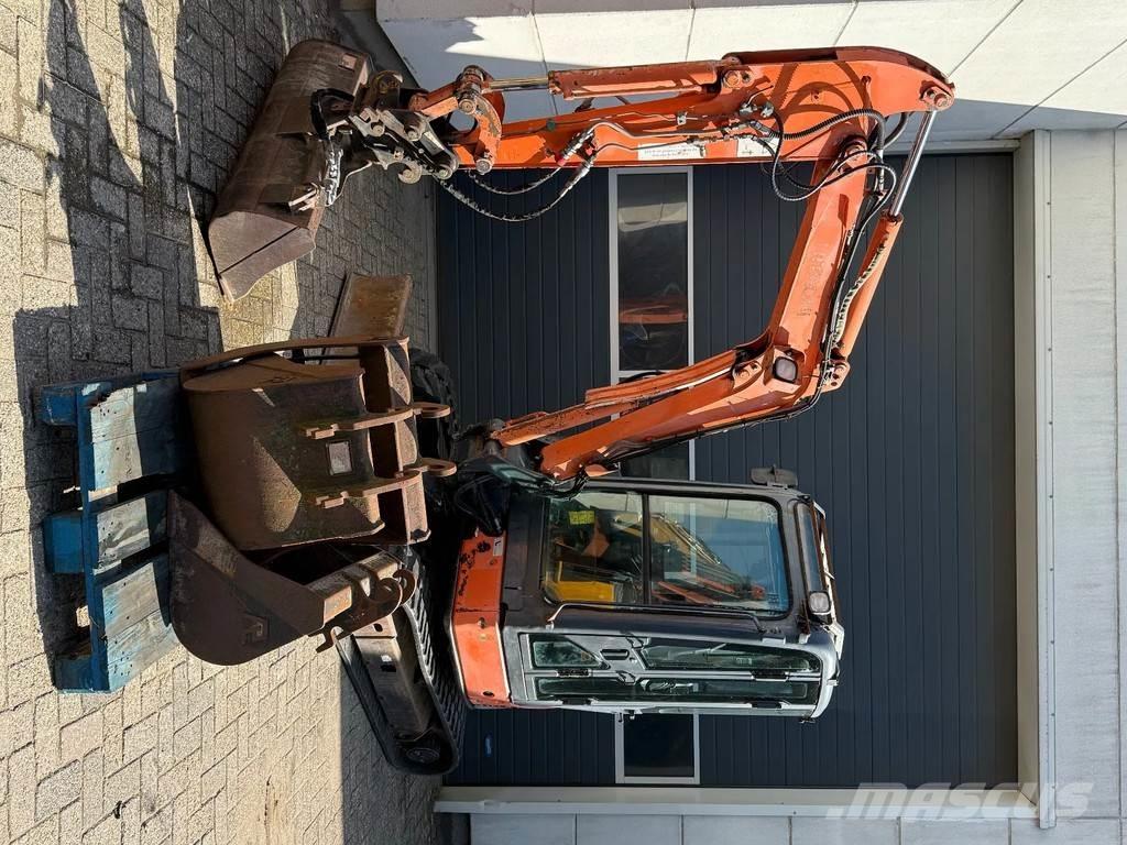 Hitachi ZX30U Minikoparki